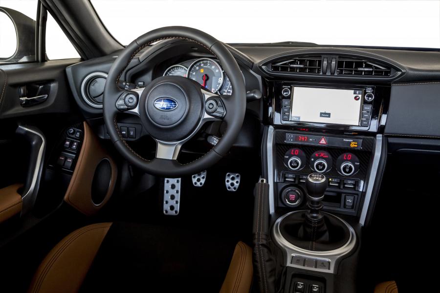 Торпедо Subaru BRZ Special Edition (ZC6) 2019 года  (ES) (фото 14 из 40)